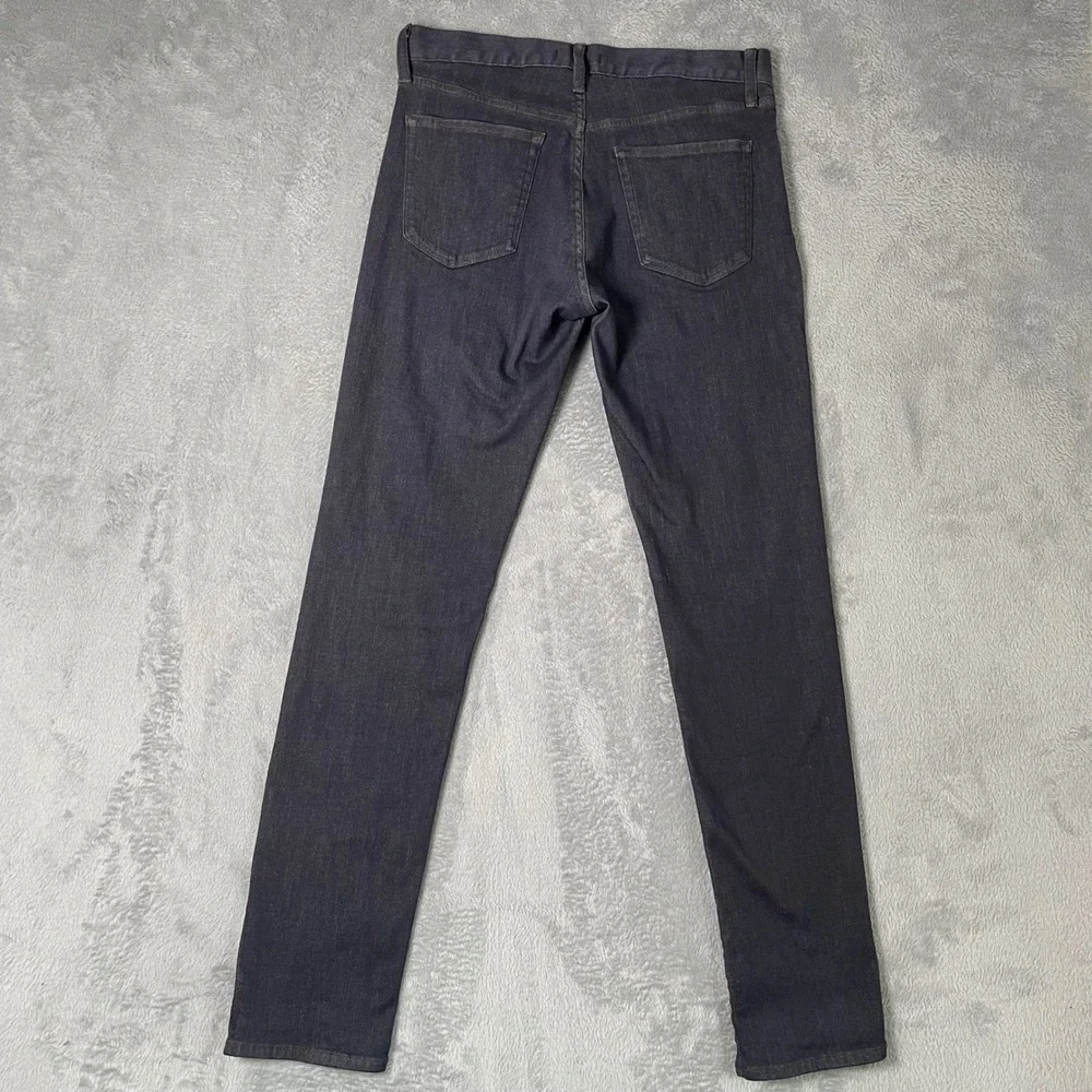 Uniqlo Slim Fit Straight Jeans Mens 30x33 Dark Wash Stretch Denim Elevated Basic